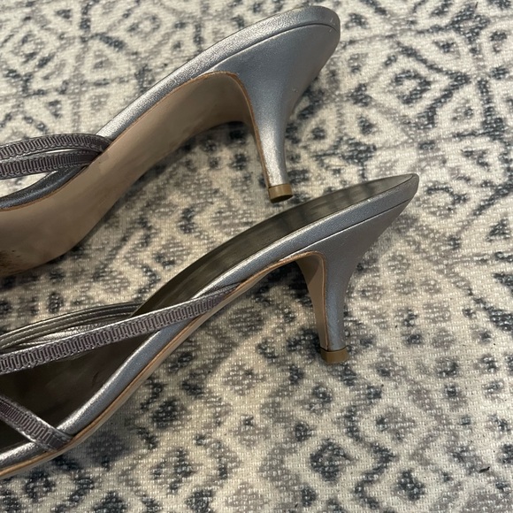 Salvatore Ferragamo Silver kitten Heels - Picture 7 of 7